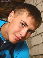 Hot kisses and deep penetration – all here!