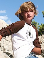 Hot twink action in Examination room with Sean Corwin and Kayl O'Riley